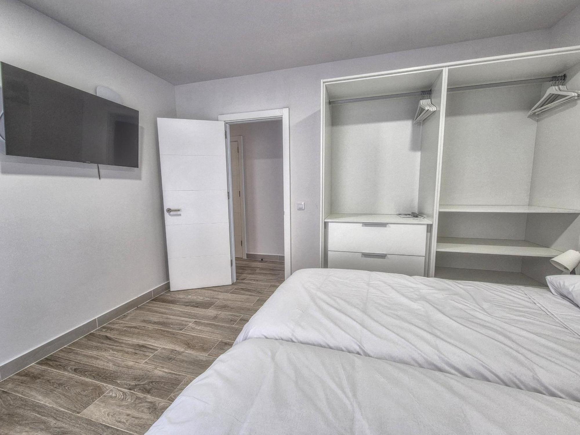 Apartment Yan Building By Canariasgetaway